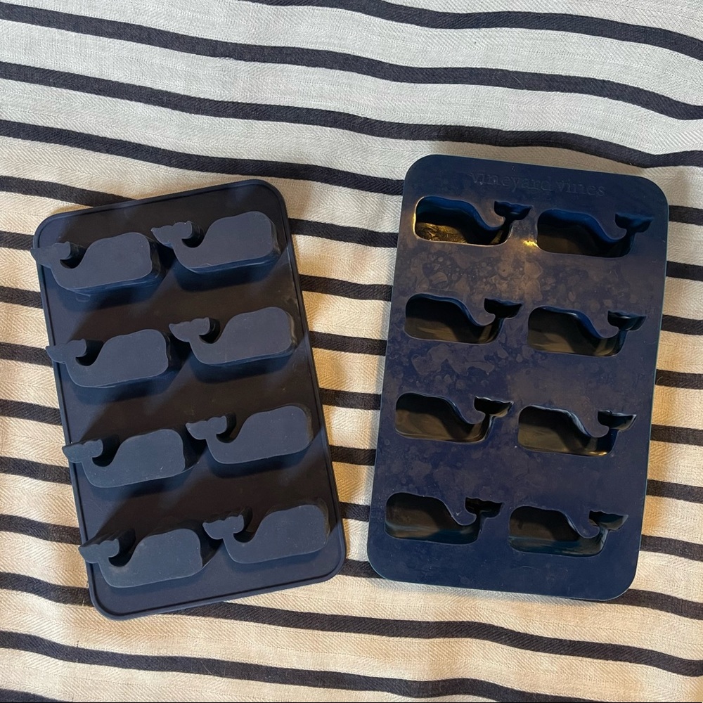 Vineyard Vines silicone whale molds
